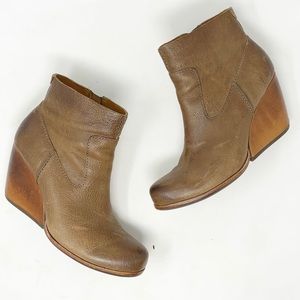 Kork-Ease | Natalya Zip-up Leather Booties 6.5